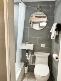 Miami Beach HomeStay - Image 2