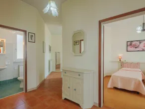 Vacation Home em Pietrasanta com 4 quartos e capacidade para 8 pessoas - Image 4