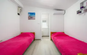 Three-Bedroom Apartment In Porec - Image 3