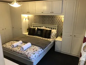 Cosy house with easy access to public transport - Image 5