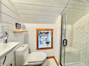A City Cottage in the heart of Sturgeon Bay - Image 3