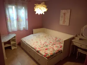 villa con piscina nel cuore di un villaggio atipico - Image 4
