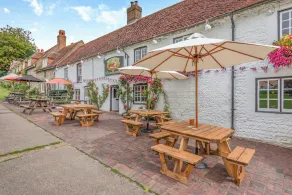 Tiger Inn - Elizabeth - Image 3