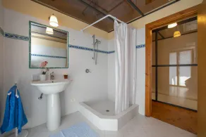 La Casa nel Borgo: Lake View Terrace - Happy Rentals - Image 2