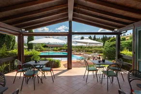 Schöne Wohnung für 5 Gäste mit Klimaanlage, Pool,  W-LAN, TV und Veranda, bei San Gimignano - Image 4