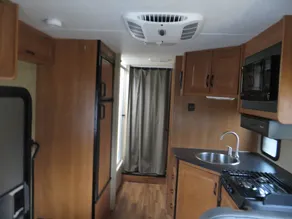 2015 Wohnmobil - 30 Fuß - 6/7 Schlafplätze - Image 3