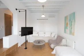 Dreamscape Cozy 3-Bedroom Mykonos Hideaway - Image 4