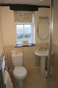 Charming Grade II Listed Cottage - Image 2