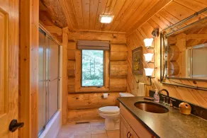 Abgelegenen Luxus-Blockhaus in Wisconsin Wildnis - Image 2