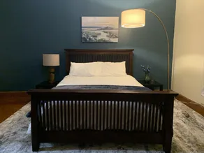 Clifton Scenic Lodge 3BR 2BA: Private Hot Tub, Spacious Patio, Offstreet Parking - Image 4