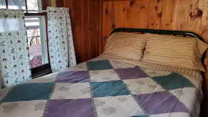 your own private beach Lakefront cozy cottage in a peaceful bay on 5 lake chain. - Image 4