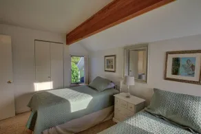 Suttons Bay Village View Apartment - Image 3