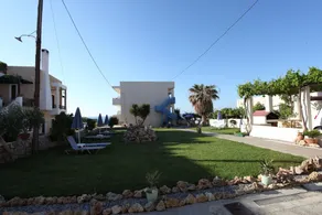 Danaos Beach Apartments - Image 3