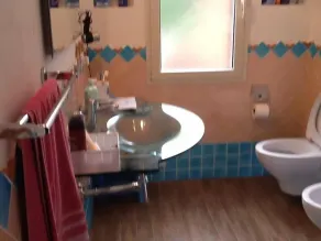 CONFORTEVOLE appartamento con ampia veranda che si affaccia sulla  piscina. <br> - Image 3