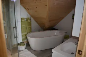 Family, Comfortable, Luxurious with Spa (Unit 2) - Image 4