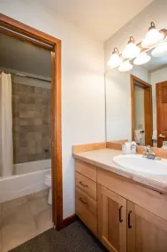 Hotel Style Room in the Heart of Whitefish Mountain Resort Village - Image 4