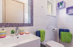 Charmerende hus til børn med forældre på 3000 m2 jord :) - Image 4