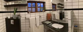 Bright and cosy studio apartment in a green area close to central Reykjavik - Image 3