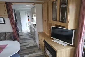 Living ved søen med have - Image 5