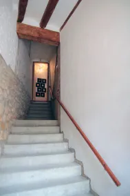 Rustikt hus med fantastisk utsikt att njuta av i familjen. - Image 2