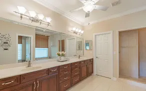 30 People Comfortably Gorgeous Home on Canal Boat Kayak access Two 85\" & 75” TVs - Image 3