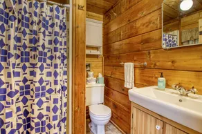 Sweet Retreat Cabin - Image 2