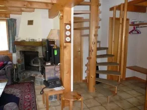 Comfortable chalet in an idyllic area. Fenced garden. Dogs accepted. - Image 2