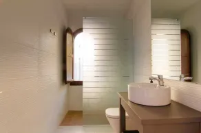 Villa Carlos, Primera Linea DE MAR CON Piscina Y Jardin - Image 5