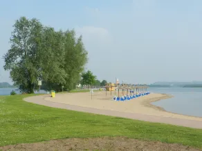 Floating 44 Komfortable Hausboote bei Xanten mit Tollem Seeblick - Image 4