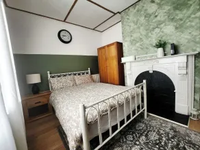 The Trackside Cottage - Image 4