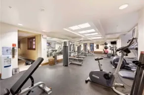 Ski-in/ski-out Condo With a Balcony, Fast Wifi & Shared Pool/hot Tub/laundry! - Image 2