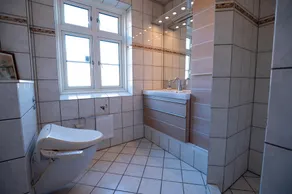 Axelgaard Guest Rooms - Image 4