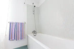 19th Century Maison-De-Maitre con piscina privada - Image 2