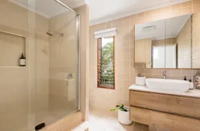 Oceanside Beach Retreat- Seconds from the water! - Image 5