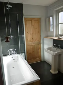 Large seaside cottage with spacious garden, in a quiet area close to beach. - Image 3
