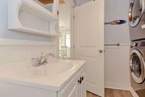 Changes in Latitude: Charming Niles Beach retreat next to Rocky Neck - Image 3
