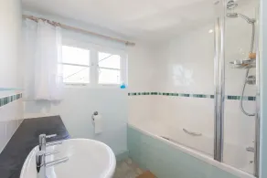 Fisherman's Cottage - Image 2