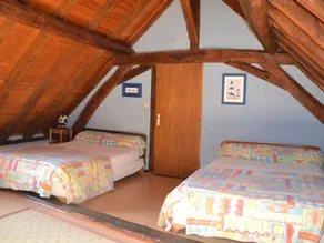 Renovated Farmhouse near 24H Le Mans with Large Yard & Volleyball Court - Image 5