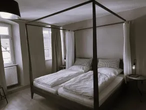 Accommodation with three bedrooms - ideal for long-term tenants - Image 3