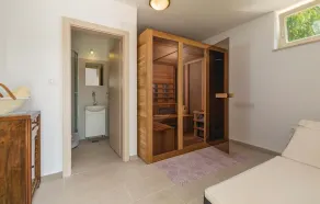 Nice Home In Visnjan With Sauna - Image 2