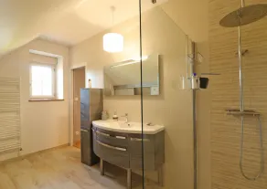 Bright house with enclosed garden, spa, near Perche - Image 2
