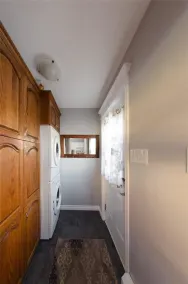 DOWNTOWN ST JOHN'S- CLEAN, off-street PARKING, patio, no hills - Image 2