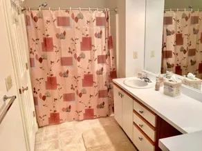 G4 Modern home with AC within walking distance of golf course and Mt Washington Hotel - Image 4