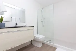 Luxury penthouse 3 BR apt free parking - Image 4