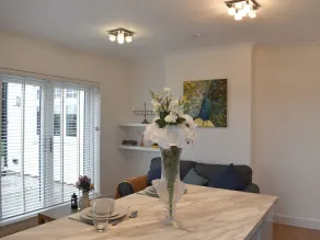 1 bedroom accommodation in Hawley - Image 5
