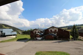 150m from ski slopes, 1st floor, view ski slopes, balcony, tv, ski locker, 24m², Les Saisies - Image 3