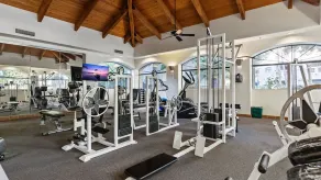 Beautiful newly remodeled 2-Bdrm Biltmore Condo - Image 3