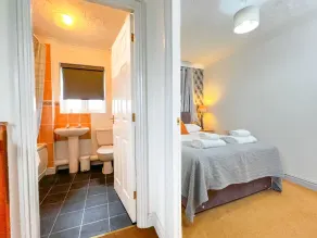 Rider Gardens Holiday House - Image 2