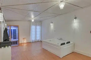 Prestigious 5BR 3,5BA Holiday Home with Pool, Sauna, Game Room & Bar - Image 5