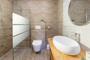 Ferienhaus Vlady - 8 Personen, 5 Schlafzimmer, 2 Badezimmer, Pool, Balkon - Image 2
